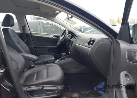 2017 Volkswagen Jetta 1.4T Se из США, поврежденный, VIN 3VWDB7AJXHM367117